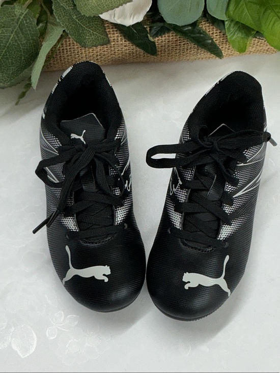 Puma Other - Puma Black & White Athletic Cleats